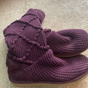 Ugg knit boots